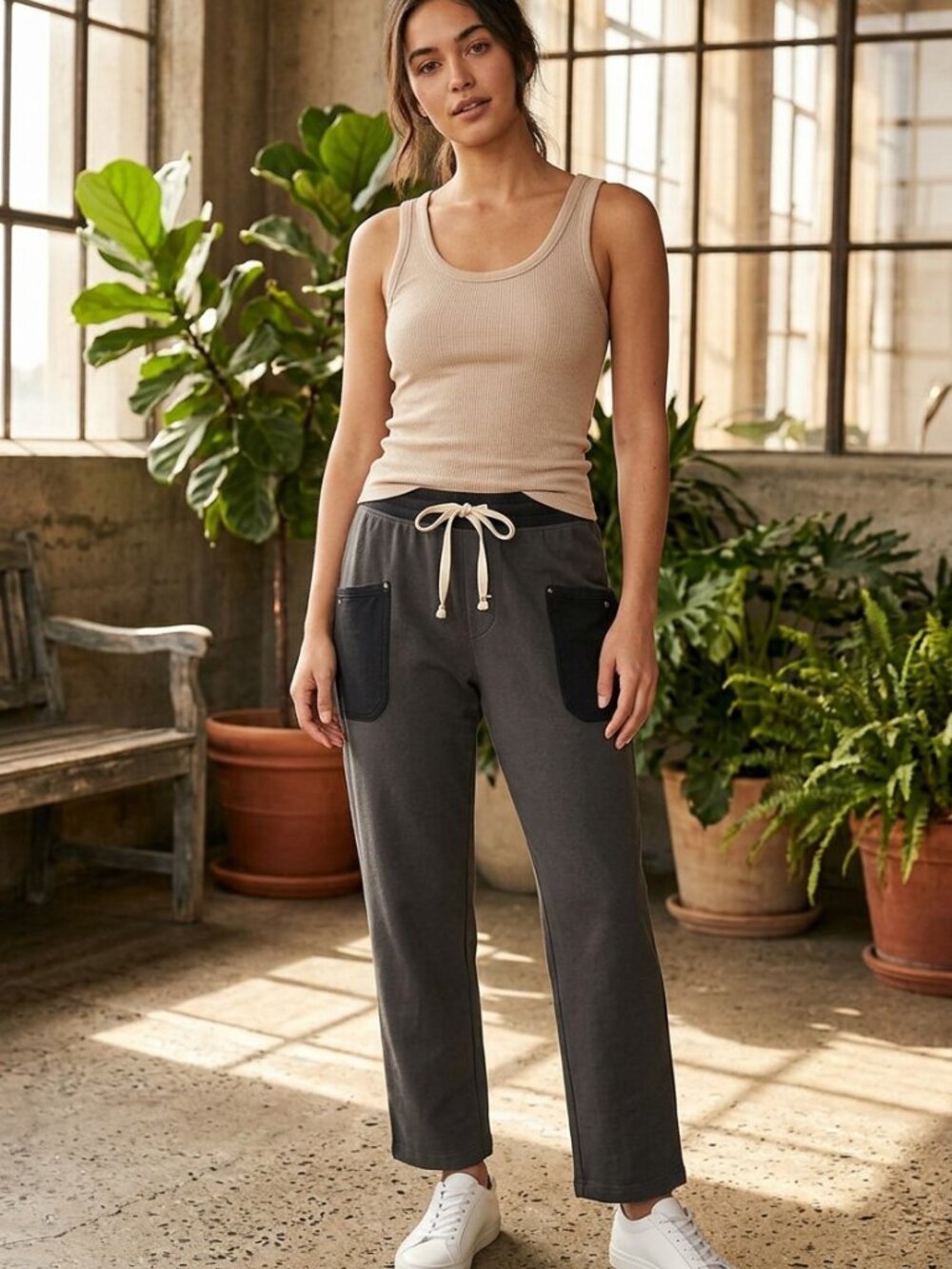 Gray Barrel Leg Ankle Length Cargo Sweatpants Contrasting Pockets Drawstring L